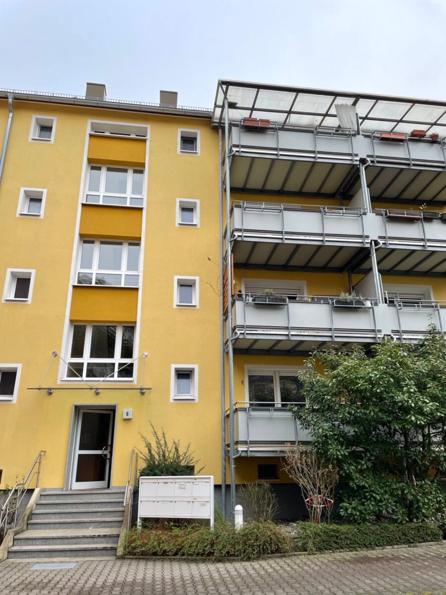 Großzügige 2-Zimmer Wohnung im Erdgeschoss mit Balkon im Nürnberger Norden