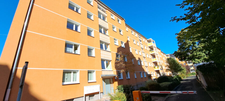 Attraktive 3-Zimmer-Wohnung im 4. OG mit Balkon in begehrter Lage von Nürnberg, St. Johannis!