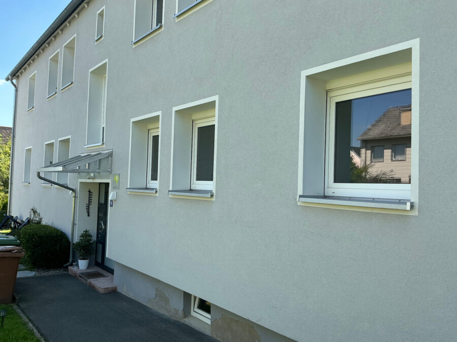 Großzügige 3-Zimmer-Wohnung im Erdgeschoss in 95213 Münchberg